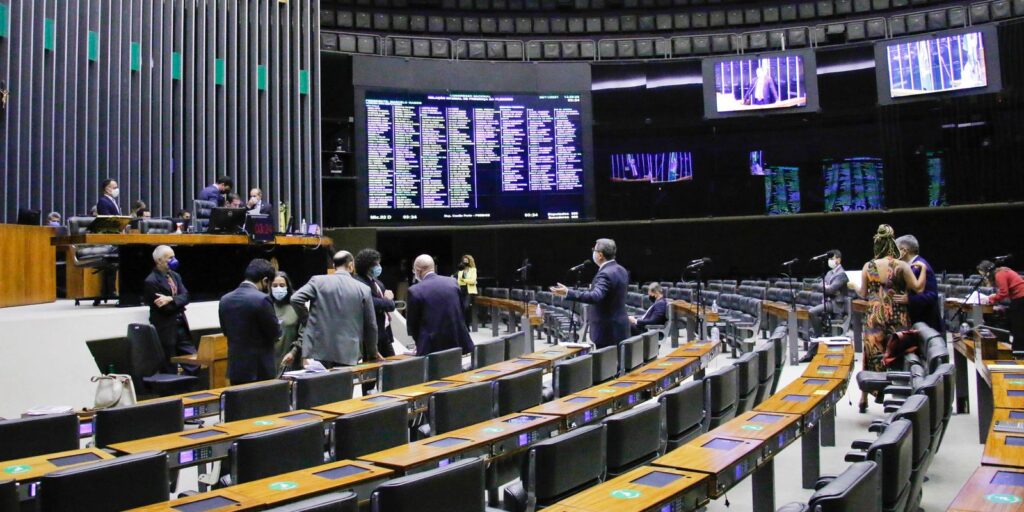 Congress overturns veto on Simple Nacional debt renegotiation