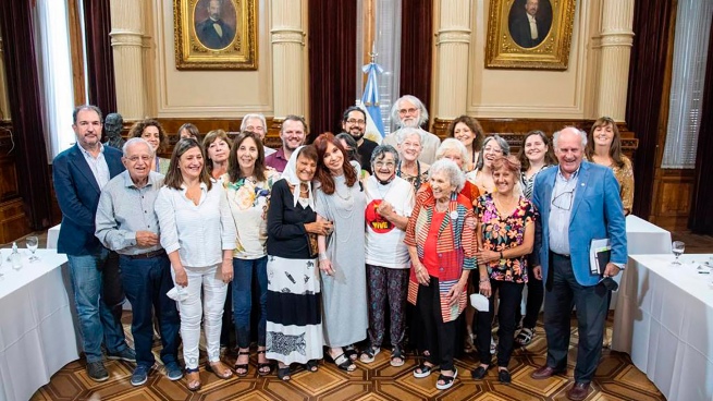 Cristina Kirchner received human rights organizations on March 24