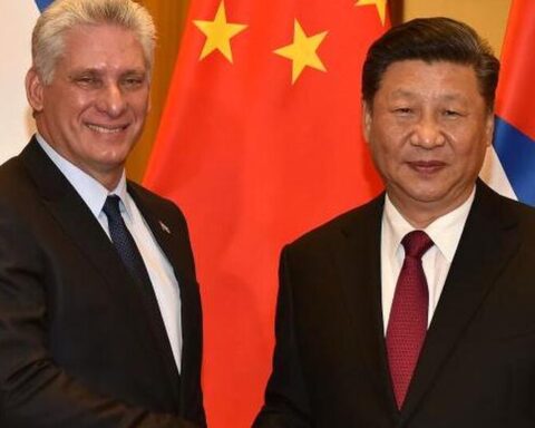 Cuba defines its relationship with China as "long term" and "high priority"