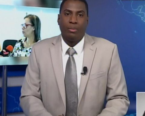 Cuban TV journalist Yunior Smith justifies his decision to seek asylum in the US