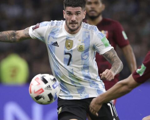 De Paul is still 'on fire', double assists with Argentina