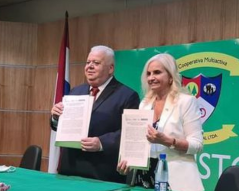 Despite ties, Rolón signed an agreement with Ozorio