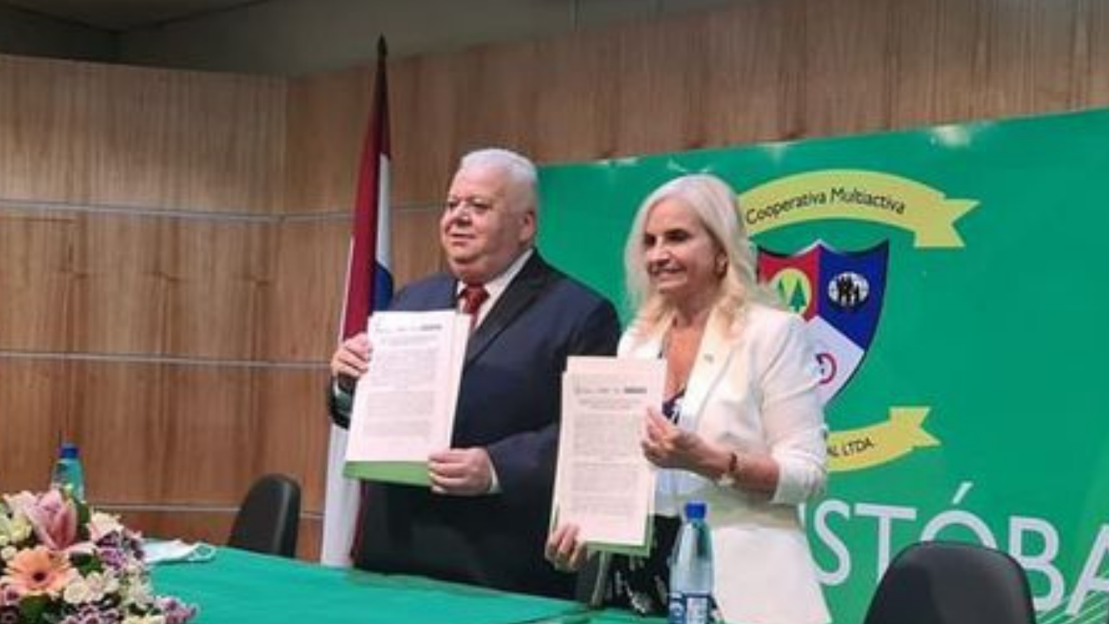 Despite ties, Rolón signed an agreement with Ozorio