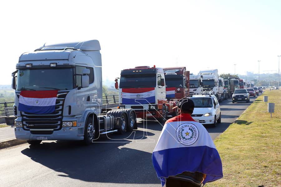 Disorientation in the Executive: project is delayed and truckers will come to Asunción