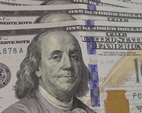 Dollar drops to R$5.05 after toughening of sanctions against Russia