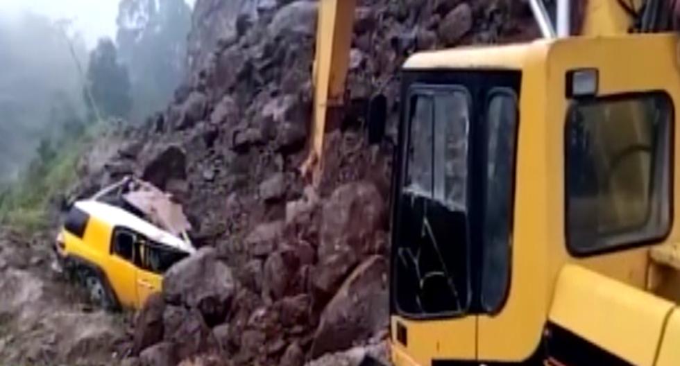 Driver was trapped in his car after falling rocks in Cajamarca: "It was very hard for me" (VIDEO)