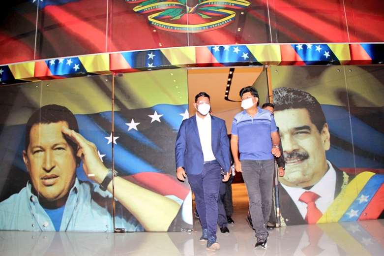 Evo travels to Venezuela for the 9 years of the death of Hugo Chávez and attacks the US