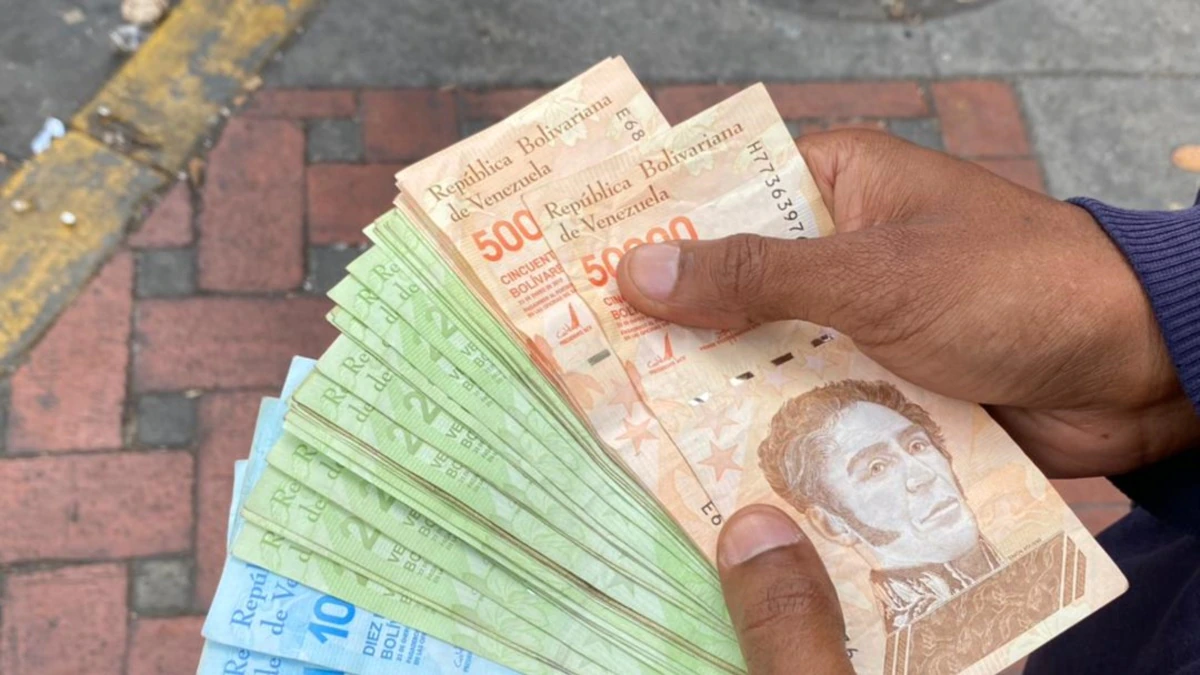Experts see a “disguised VAT” in a new tax on payments with dollars in Venezuela
