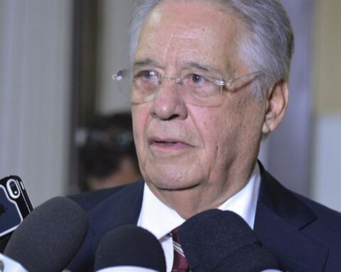 Former president FHC fractures his femur and is hospitalized in São Paulo