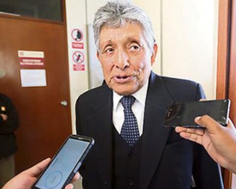 Former regional president of Arequipa Juan Manuel Guillén is sentenced to 3 years of suspended sentence