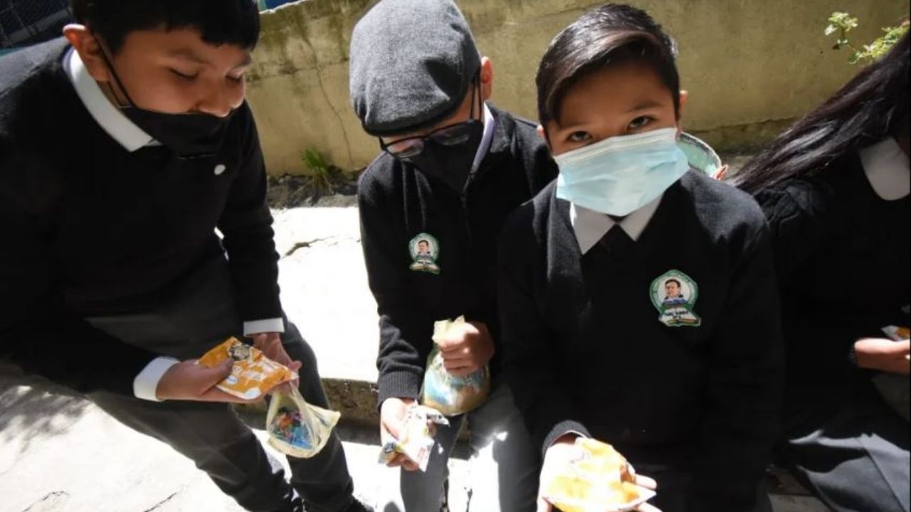 From this Monday breakfast is distributed to schools in La Paz
