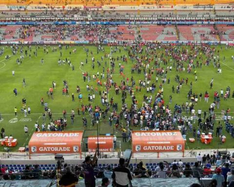 Gallos-Atlas match is suspended due to violence