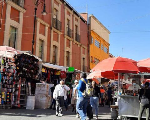 Government of the CDMX will review the places created to reorder informal commerce