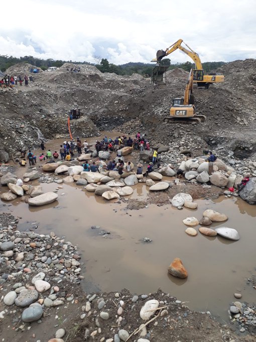 Illegal miners demand the return of their machinery