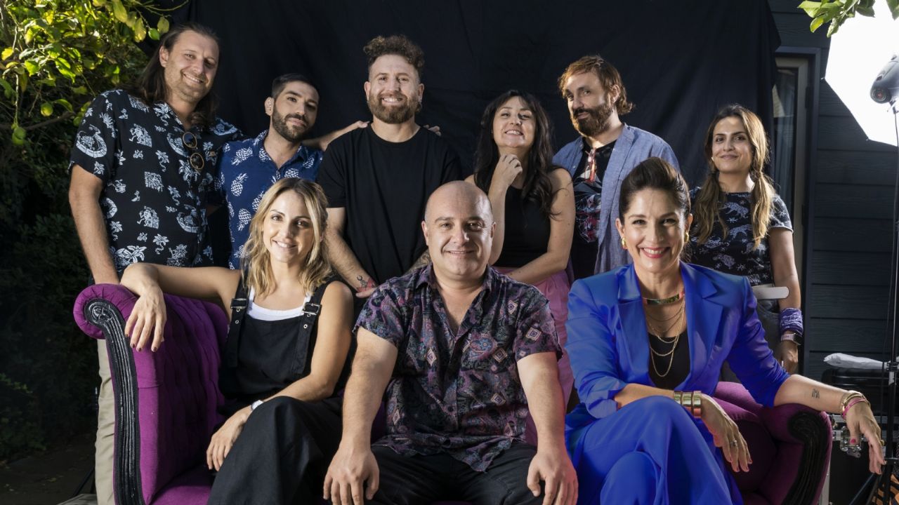 Mariana Loyola, Carolina Paulsen, Juan Pablo López and Diego de Calixto shine in the delirious black comedy “Rinoceronte”