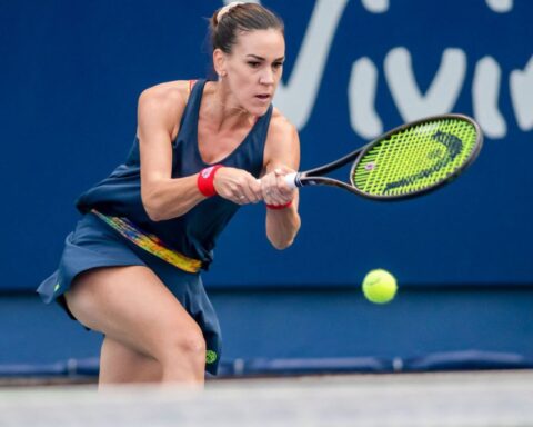 SpainxB4s Nuria Parrizas-Diaz returns the ball to SpainxB4s Sara Sorribes (out of frame) during their WTA Open quarterfinal singles match in Monterrey, Nuevo Leon state, Mexico, on March 4, 2022. (Photo by Julio Cesar AGUILAR / AFP)