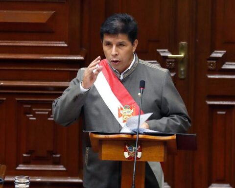 Pedro Castillo to Congress: "I ask you to vote for democracy, for Peru and against instability"