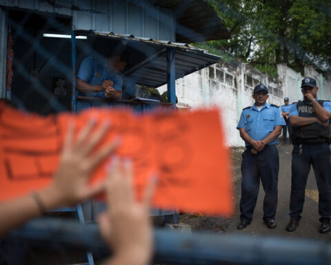 Political prisoners organize protest in El Chipote prison