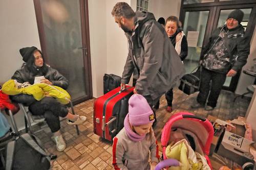Poor families, the new wave of refugees