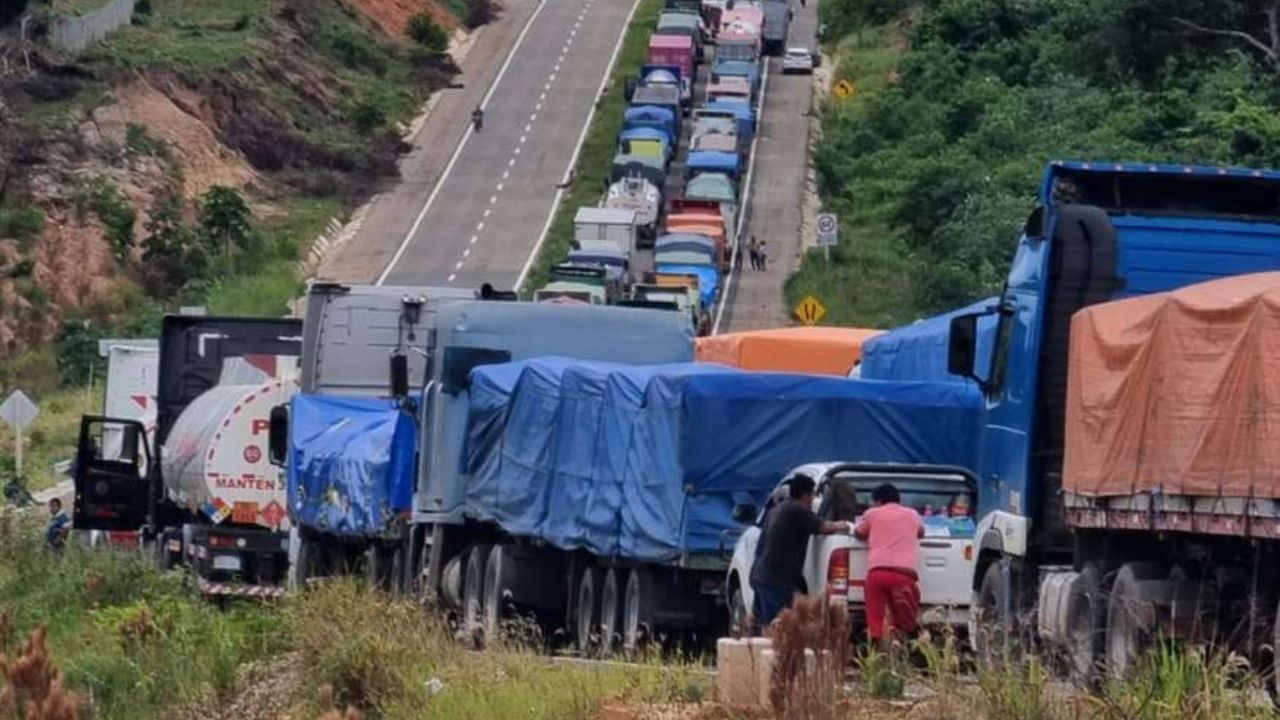 Residents of Buena Vista do not give in and fulfill the third day of blockade by highway section