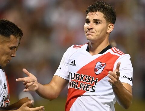 River complied with the procedure and thrashed Laferrere without problems in Salta