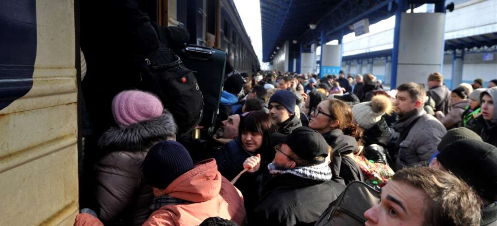 Russian tanks at the gates of Kiev, the EU foresees millions of refugees