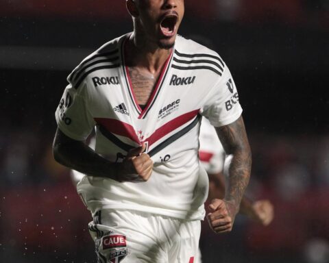 São Paulo beats Manaus and advances in the Copa do Brasil