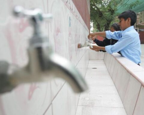 Sunass detects 213 public schools without water services and with debts of more than S/ 1 million