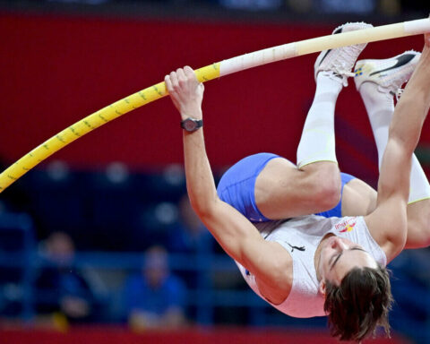 Swedish Duplantis breaks his own pole vault world record in Belgrade