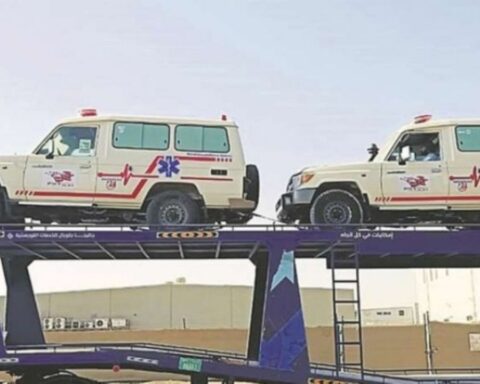 The 41 ambulances bought by Potosí arrive in Bolivia from the United Arab Emirates