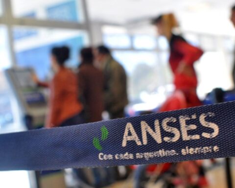 The ANSES will pay a bonus of 15,000 pesos: what are the requirements and who can receive it