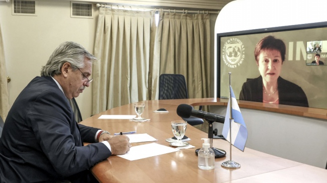 The IMF meets to analyze the approval of the agreement with Argentina