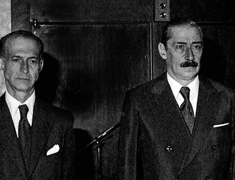 The adjustment of Martínez de Hoz precipitated the crisis in the months before the war