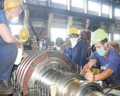 The damaged Cuban thermoelectric plant after the rupture of a boiler will reopen this Tuesday