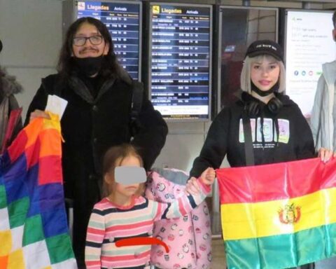 The five Bolivians who fled the war in Ukraine arrive in the country