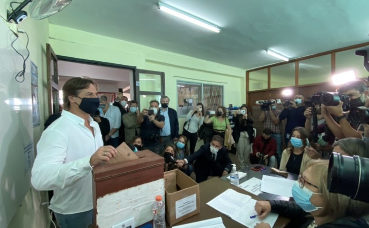 The leadership of the government awaits the result of the referendum in the Executive Tower