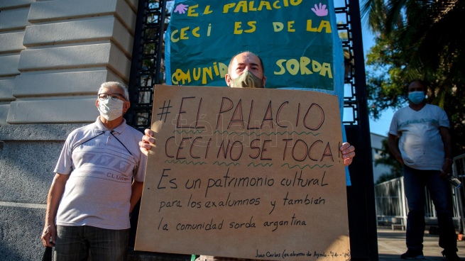 They called for a march to stop the transfer of the school for the deaf to the Wine District