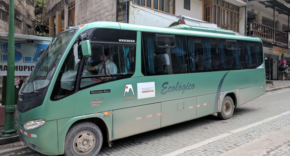They control buses that transport locals and tourists to Machu Picchu