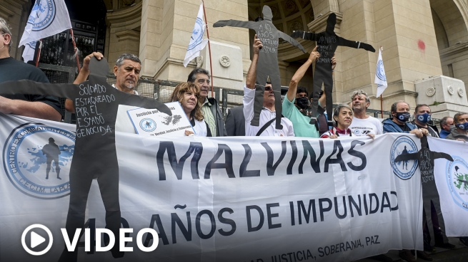 They marched to the Supreme Court to demand that it rule on torture in the Malvinas