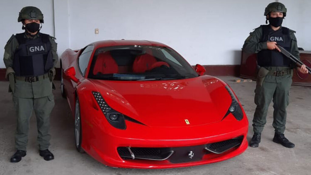 They seize in Formosa a Ferrari that was going illegally from Asunción to Buenos Aires