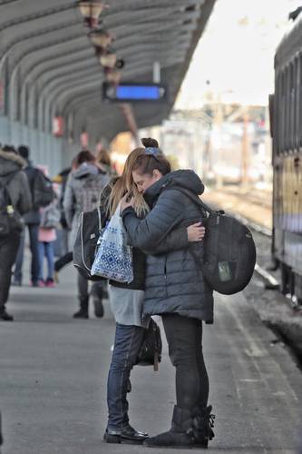 Tlaxcalteca and his Ukrainian wife, among the 60 returnees on the second flight