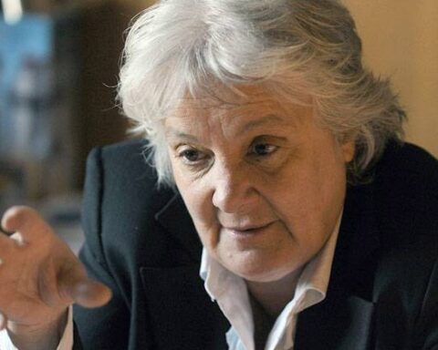 Topolansky resigns from the Senate after more than 2 decades of being a parliamentarian