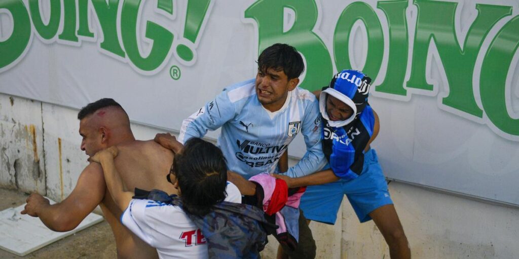 Tragedy in Mexico due to a brutal fight between fans