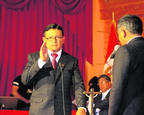 Tyrants of the Center: fugitive former mayor Henry López ordered that quotas be paid