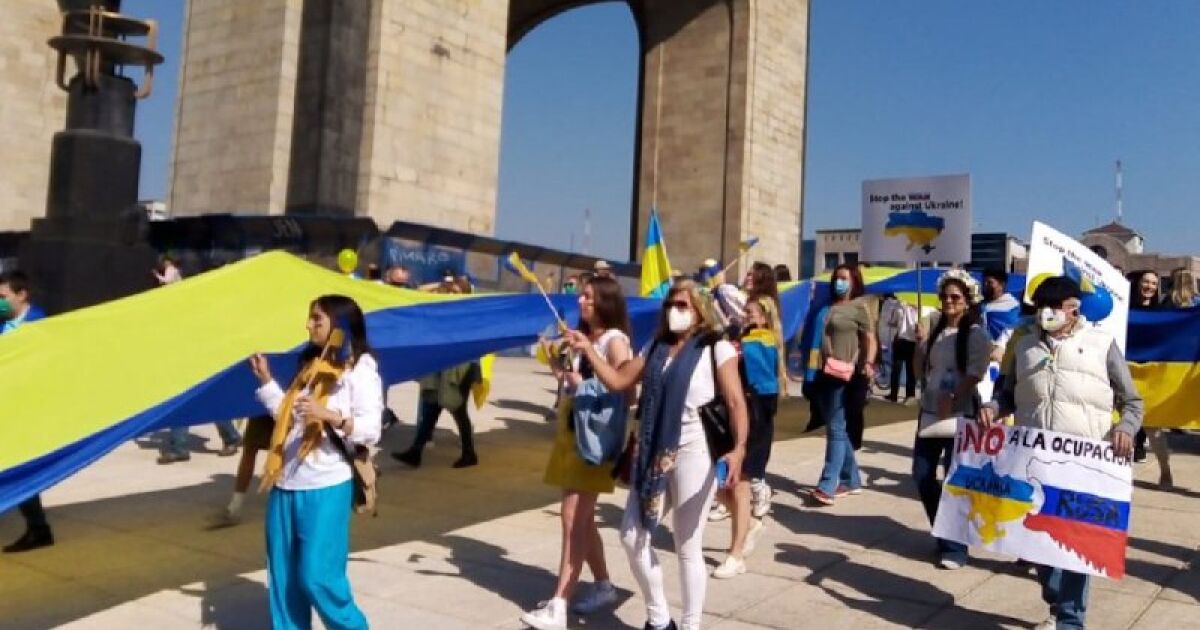 Ukrainians marched to the Angel of Independence in CDMX