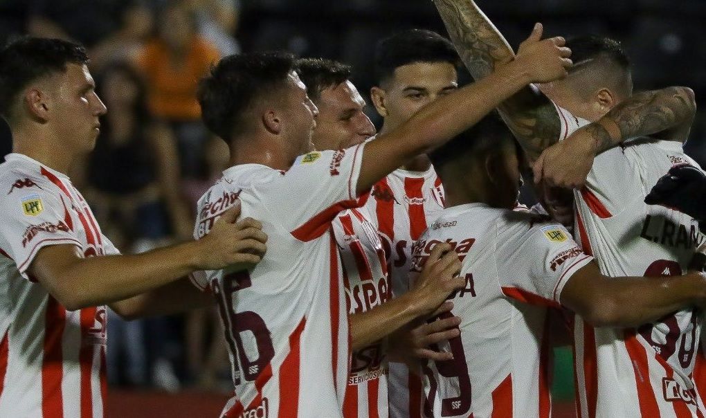 Unión suffers to advance in its debut in the Copa Argentina