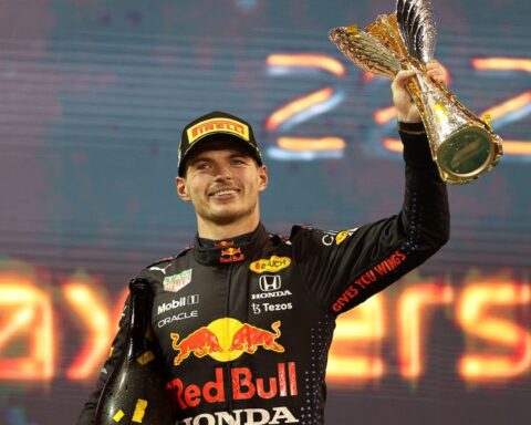 Verstappen, Red Bull driver until 2028