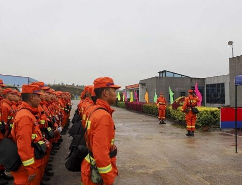 Without having found survivors, the rescue tasks of the fallen plane continue