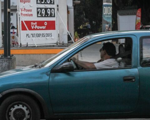 Without respecting borders: Mexicans and Americans suffer from a rise in gasoline