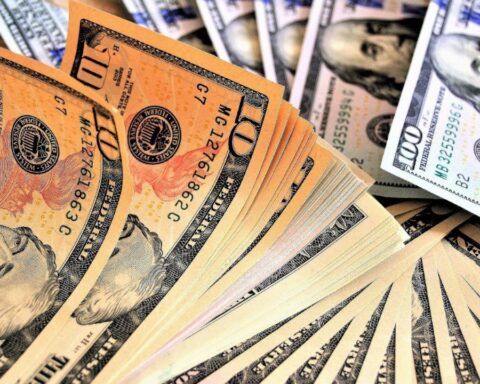 Dollar today: how much is the foreign currency trading for this Thursday, April 28